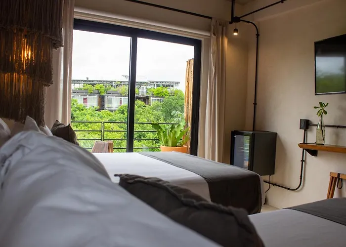 Caribbean Paradise & - 5th Avenue Hotel 4*